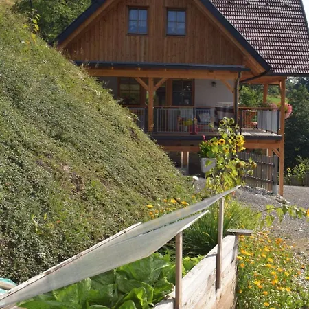 Alm-ferienhaus By Interhome Hébergement de vacances *